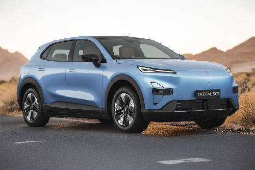 Deepal S05 Front Medium View