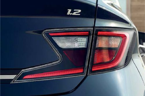 Grand i10 Tail light