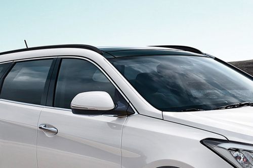 Hyundai Grand Santa Fe Drivers Side Mirror Front Angle