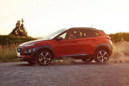 هيونداي Kona (2018-2021) Full Side View