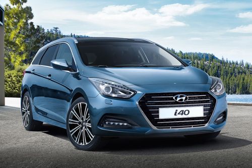 هيونداي i40 Front Medium View