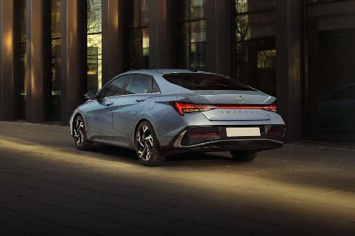 Elantra Rear Medium Side View