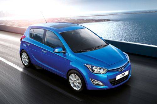 هيونداي i20 5DR Front Medium View