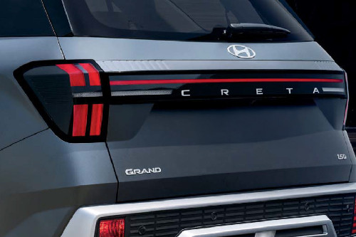 كريتا جراند Tail light