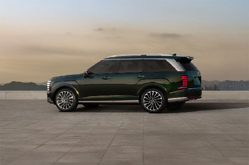 Rear Cross View of Hyundai Palisade 2026