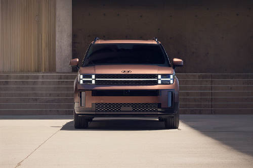 Full Front View of سنتافي 2024