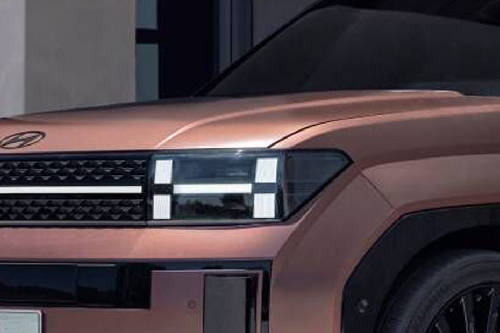 سنتافي 2024 Headlight