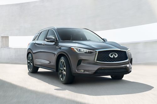 انفنتي QX50 (2014-2021) Front Cross Side View