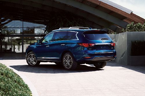 Rear Cross Side View of Infiniti QX60