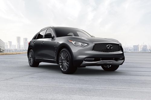 انفنتي QX70 Front Cross Side View