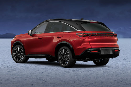Rear Cross Side View of Infiniti QX65