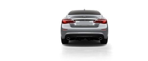 Full Rear View of انفنتي Q70 (2014-2021)