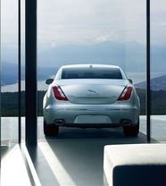 Full Rear View of جاكوار XJR LWB