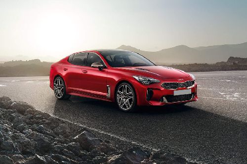 KIA Stinger Front Cross Side View