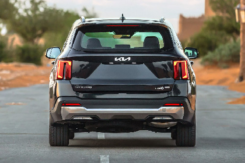 Full Rear View of KIA Sorento