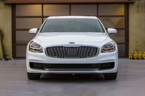 Full Front View of Quoris 2019