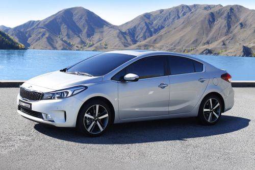 كيا Cerato (2012-2021) Side Medium View
