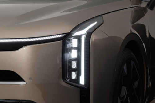K8 2025 Headlight