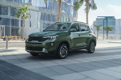 كيا سونيت Front Cross Side View