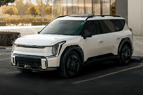 KIA EV9 Front Side View