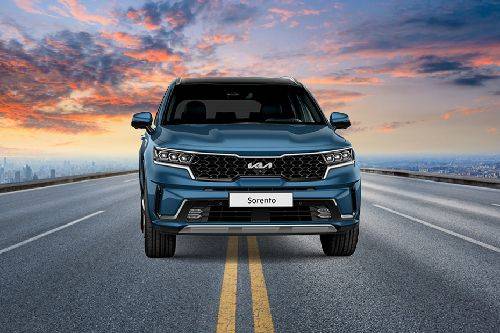 Full Front View of سورينتو هايبرد
