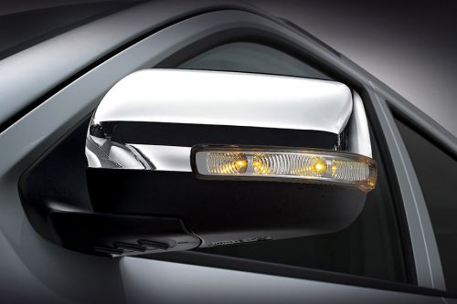كيا Mohave Drivers Side Mirror Front Angle