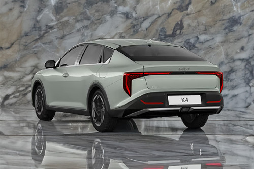 Rear Medium View of كيا K4