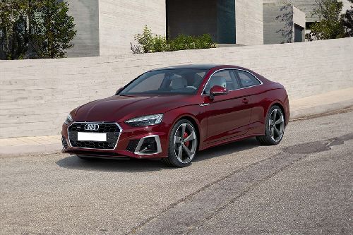 أودي A5 كوبيه Front Cross Side View