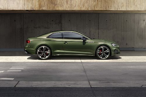 أودي A5 كوبيه Full Side View