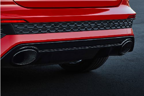 Exhaust Pipe of أودي آر إس 3 سبورتباك