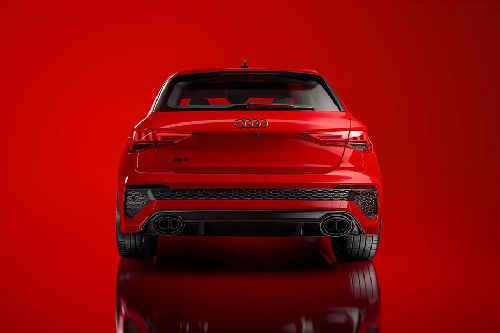 Full Rear View of أودي آر إس 3 سبورتباك