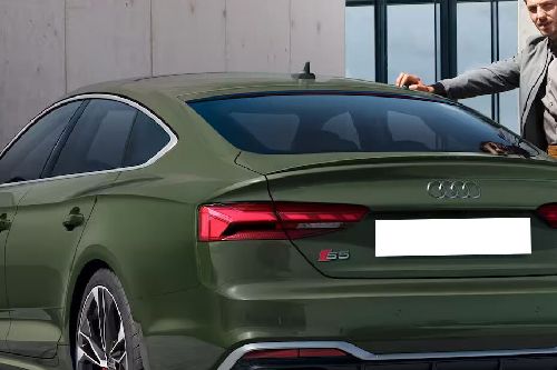 إس 5 سبورتباك Tail light
