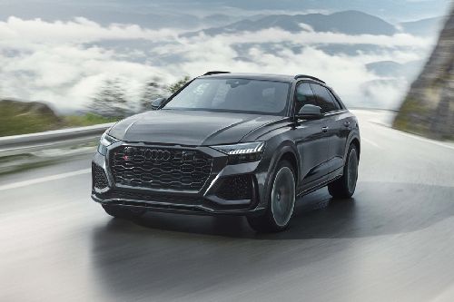 RS Q8 Tilted Front View