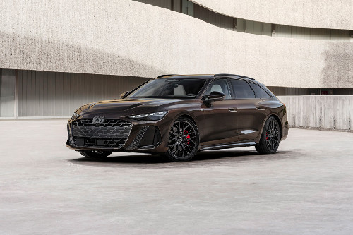 Audi  A6 Avant Front angle low view