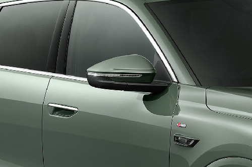 أودي Q5 إل Drivers Side Mirror Front Angle