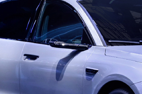 أودي A6L إي-ترون Drivers Side Mirror Front Angle