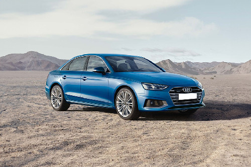 أودي  A4 Front angle low view