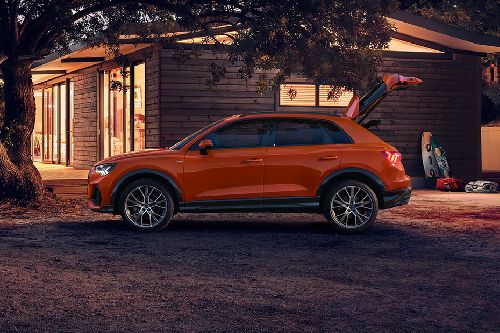 Audi Q3 Full Side View