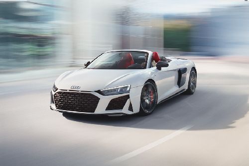 Audi R8 Spyder Full Side View