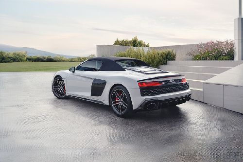 R8 Spyder Rear Medium Side View