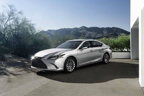 Lexus ES (2022-2023)
