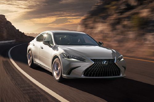 لكزس ES Hybrid  (2022-2023) Front Cross Side View