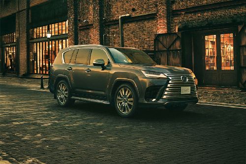 Lexus LX 700H Front Medium View
