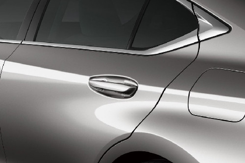 إي إس 2026 Door handle