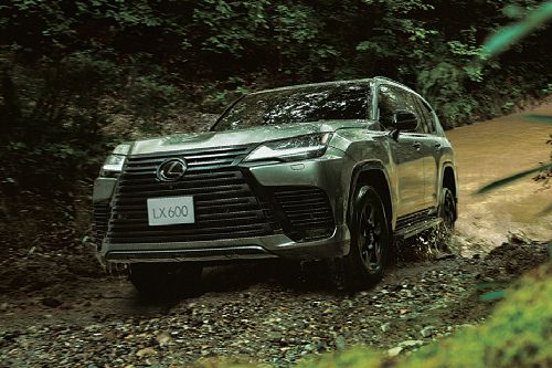 Lexus LX Right Corner Front View