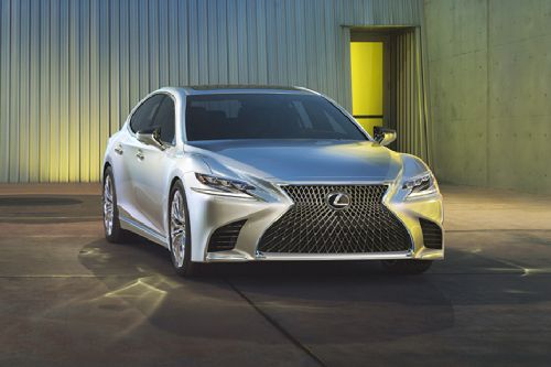 Full Front View of RX Hybrid (2022-2024)