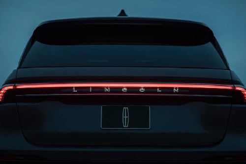 Nautilus (2022-2024) Tail light