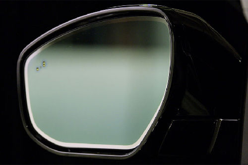Lincoln Navigator Drivers Side Mirror Rear Angle