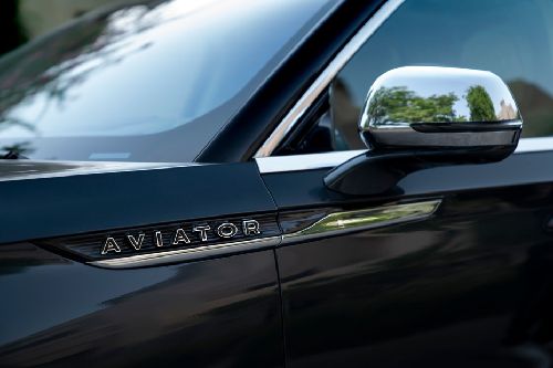 لينكون أفياتور  Drivers Side Mirror Front Angle
