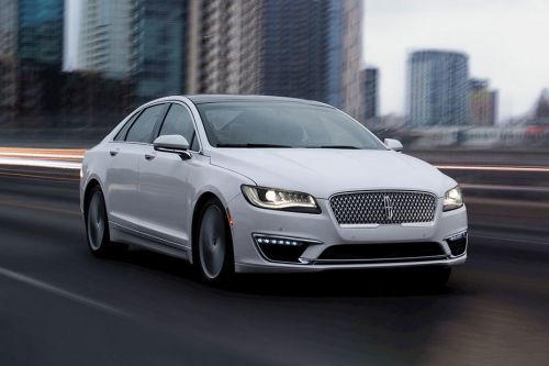 لينكون MKZ Front Cross Side View
